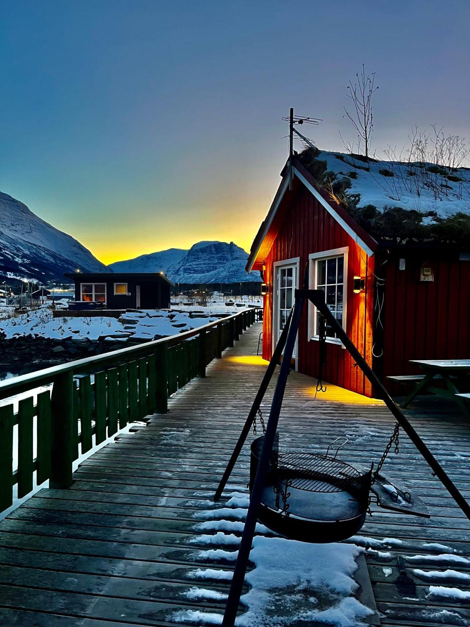 Manndalen Sjobuer Villa Samuelsberg Luaran gambar